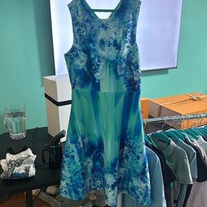 Adorable A line dress with pockets size 6